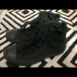Black high top converse